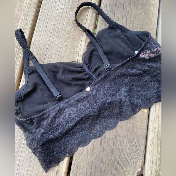 VS pink sparkly lace mesh bra - Picture 3 of 9